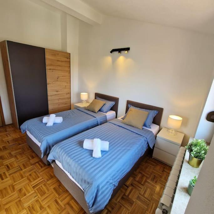 Villa Castanea - Kuca Za Odmor S Bazenom Kukci Luaran gambar