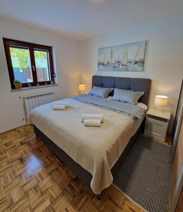 Villa Castanea - Kuca Za Odmor S Bazenom Kukci Luaran gambar
